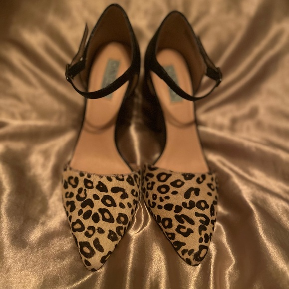 Leopard Print Heels - Picture 2 of 6